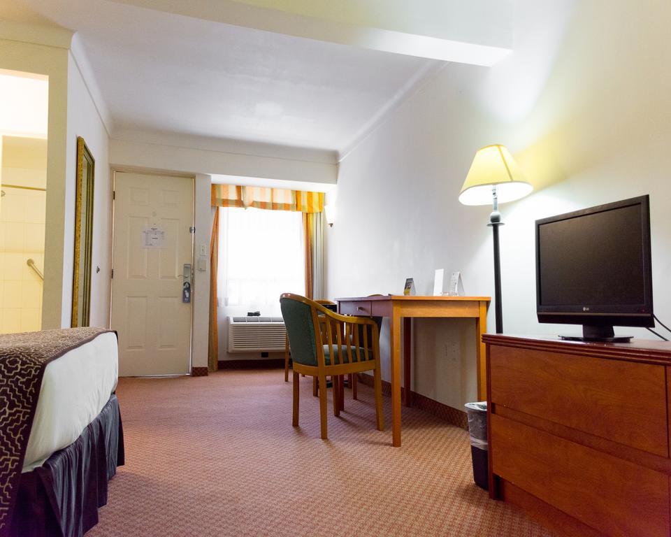 Hafersons Inn Hotel & Suites ซิวดัดมาเดโร ภายนอก รูปภาพ