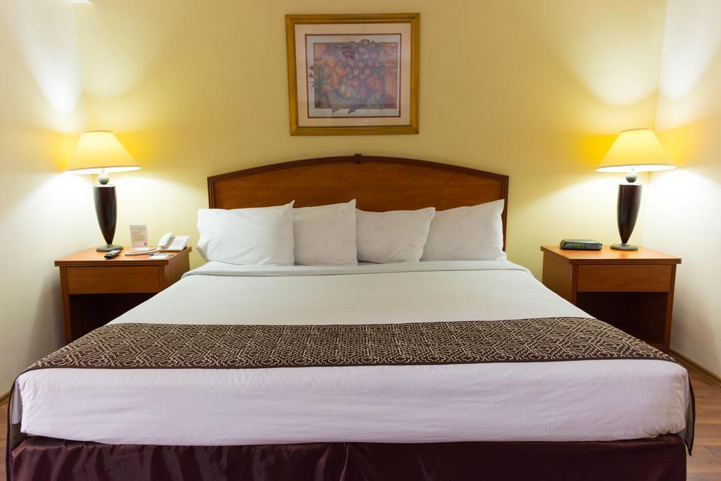 Hafersons Inn Hotel & Suites ซิวดัดมาเดโร ภายนอก รูปภาพ